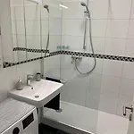 Zentrale 2 Zimmerwohnung Apartment *
